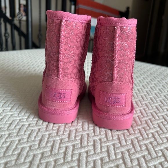 toddler ugg boots size 6 - Picture 2 of 5